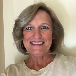 Meet your Posher, Debra